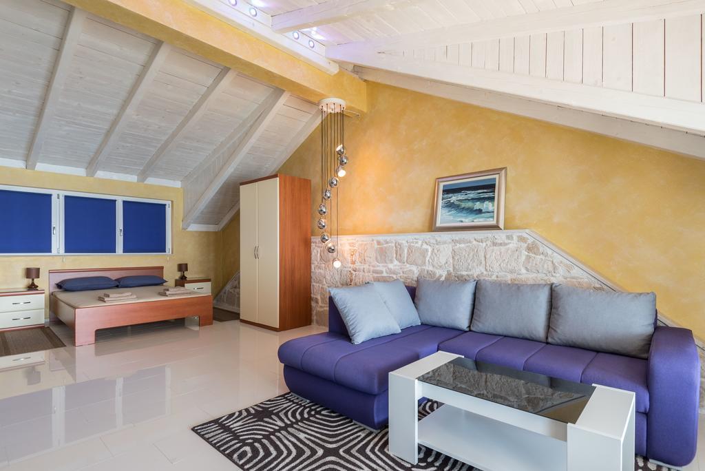 Holiday Home Luna Orebić Esterno foto